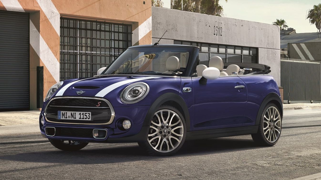 AZ ÚJ MINI CABRIO AZ ÚJ MINI CABRIO